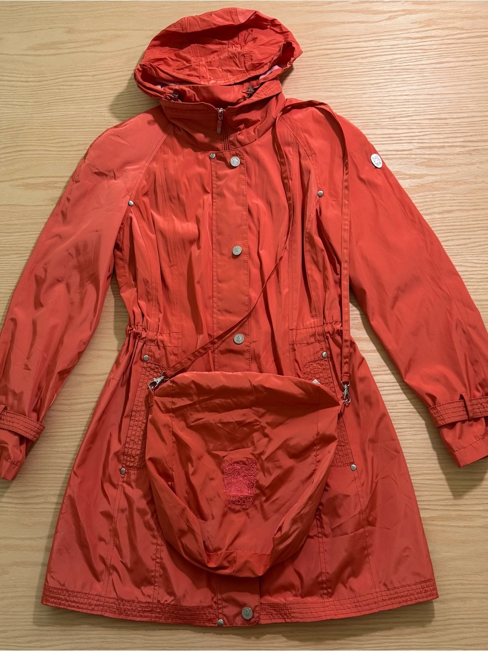 Women’s Lightweight Hooded Salmon Raincoat